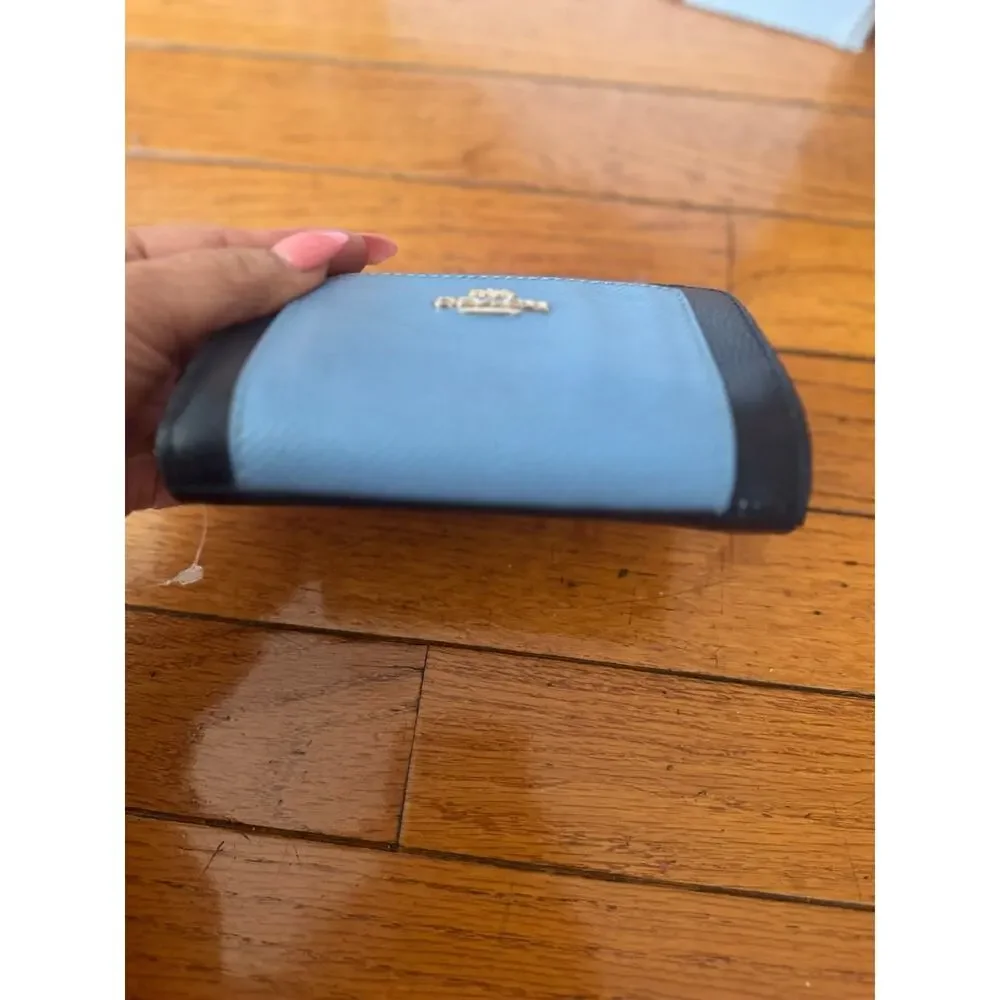 Coach F53839 Colorblock Crossgrain Leather Medium Corner Zip Wallet (600